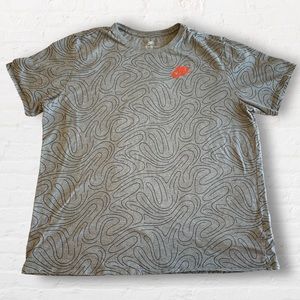 Nike Graphic Tee Swirl Lines All Over Print Gray Athletic Cut XXL fits like L/XL